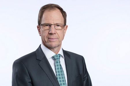 "We have known Cree for a long time as a strong and reliable partner with an excellent industry reputation," said Reinhard Ploss, CEO of Infineon. "Based on the secured long-term supply of SiC wafers, we strengthen our strategic growth areas in automotive and industrial power control. As a consequence, we will create additional value for our customers."